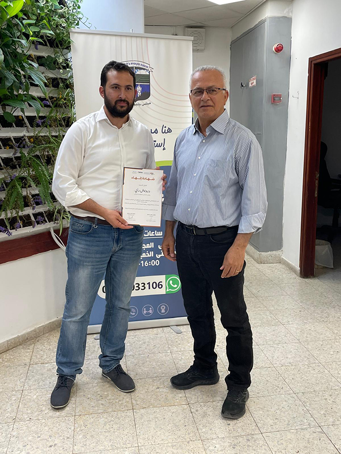 اختتام استكمال لأعضاء مجلس جلجولية توقيع ميثاق الإدارة السليمة 